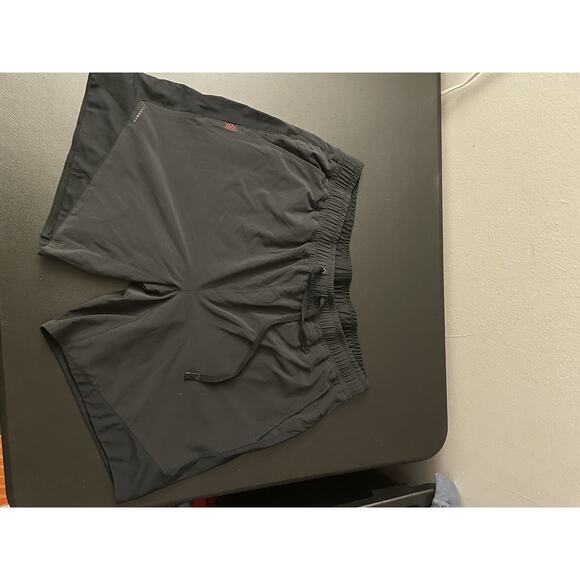 RHONE Men's Black Athletic Unlined Shorts Size XL Stretch Pockets Run Gym - Picture 2 of 8